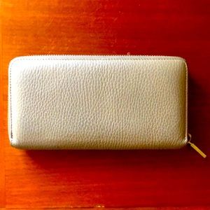 Cuyana Wallet
